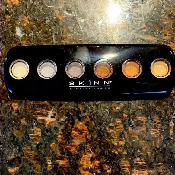 Skinn by Dimitri James Eyeshadow Palette, new - Picture 1 of 2